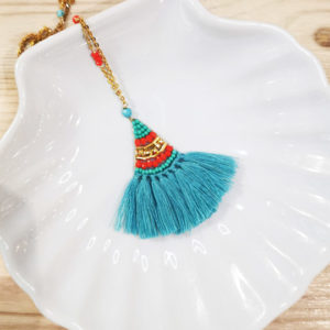 KAQOTY_SAUTOIR_POMPON_TURQUOISE_3